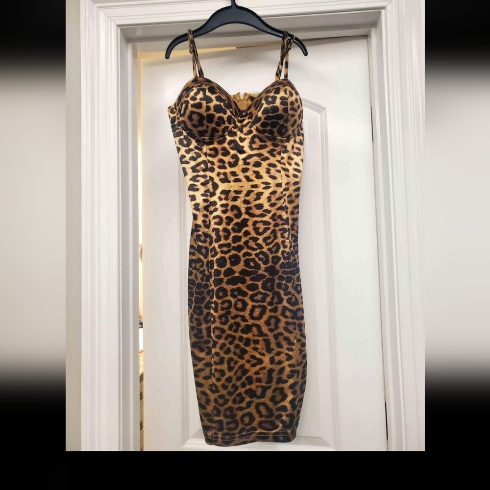 Leopard print bodycon dress